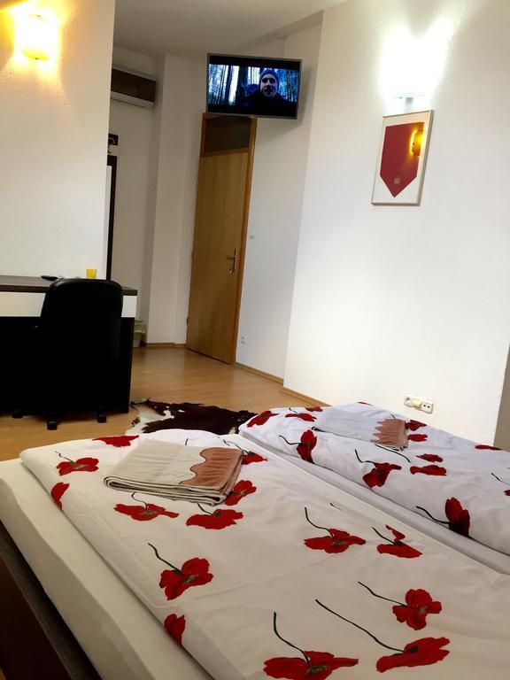 City Bridge Guest House Bihać Eksteriør bilde